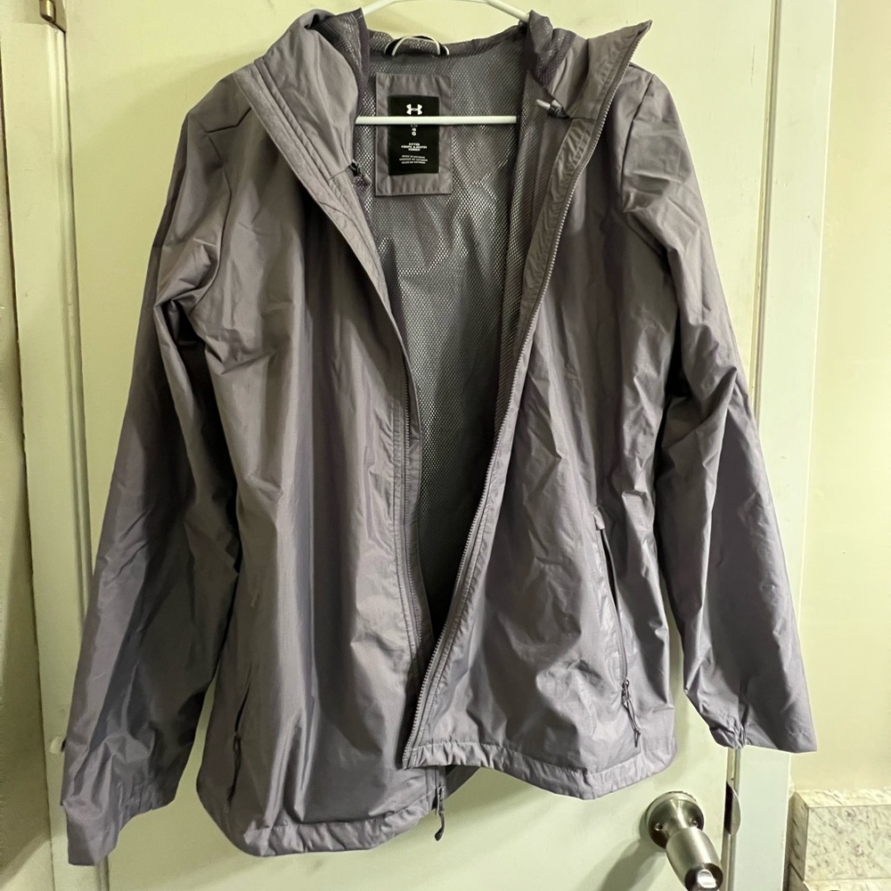 Under Armor wind breaker size LG color: purple/grey